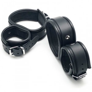 Menottes de retenue en cuir