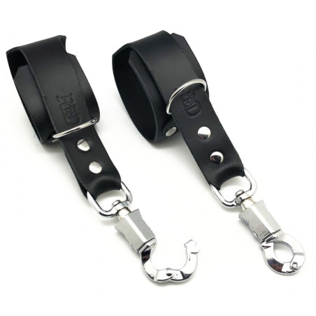 Menottes en Cuir avec Mousqueton Safe