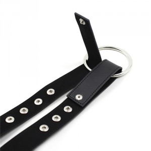 harnais sm faux cuir pas cher avec boucle métal pour look BDSM