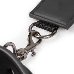 Collier et Menottes RESTRAINT SET Simili