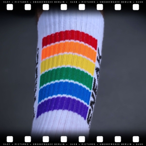 Chaussettes blanches SneakFreaxx Pride