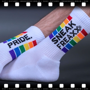Chaussettes blanches SneakFreaxx Pride