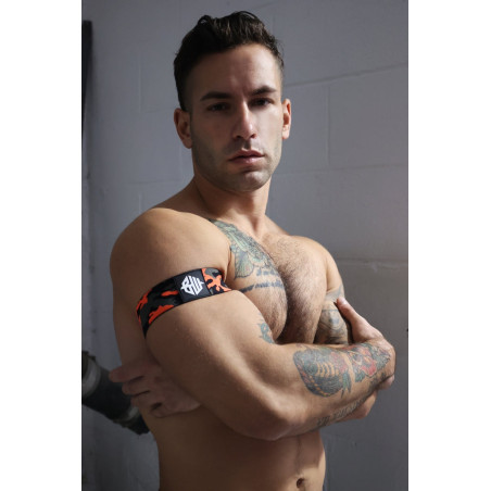 Brassards NEO CAMO Noir-Orange Neon