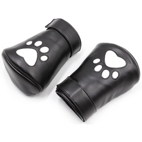 Pattes de chien de Dog Training et trip puppy play