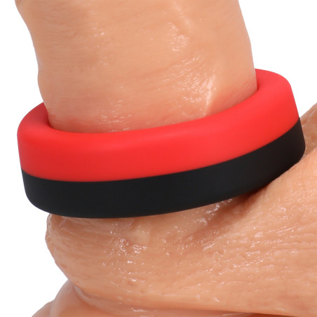 Cockring en silicone THE BIG O 32 mm Noir-Rouge de Rock Solid