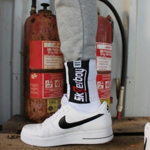 Chaussettes blanches SMELLY Sk8erboy