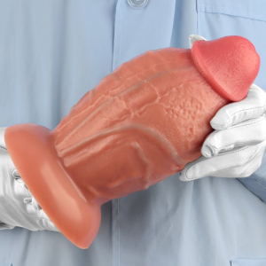 Plug anal REAL HUGE avec Forme XXL de 18 x 10 cm