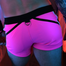 Short REVOLUTION Rose neon de Breedwell 2