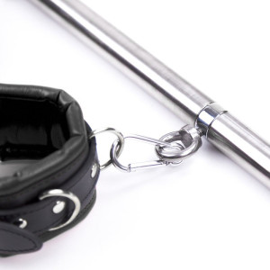 Kit Barre de maintien Collier et Menottes SIMPLY DOM Noir