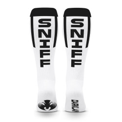 Chaussettes hautes DARKLANDS avec le mot SNIFF