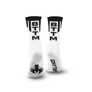 Chaussettes Darklands avec inscription BTTM
