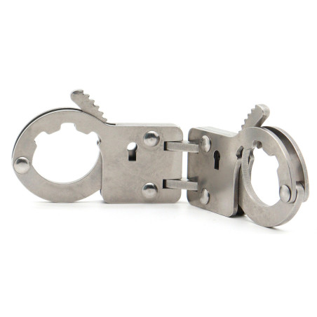 Menottes de pouces articulées FINGY RESTRICT de BDSMaster