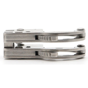 Menottes de pouces articulées FINGY RESTRICT de BDSMaster