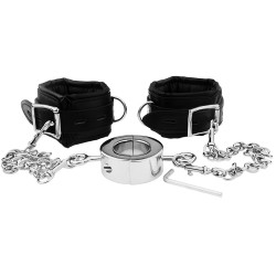 Menottes avec Ballstretcher WRISCOCK M de BDSMaster