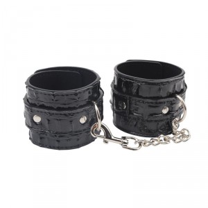Menottes SURRENDER Noires