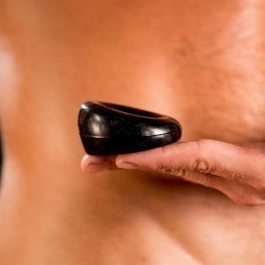Cockring gay étirable de Zizi XXX, ce powerstroke rendra l'exciation plus grande
